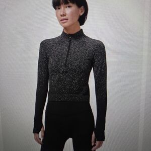 Lululemon Rest Less semi-crop black half zip herringbone size 6